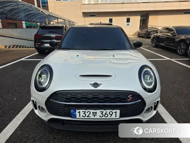 Mini Cooper S Clubman 2023 Белый из Кореи