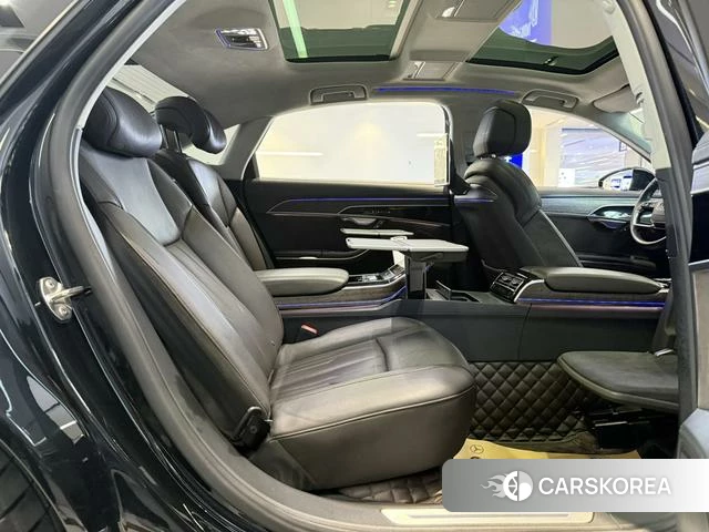Audi A8 2019 Черный из Китая