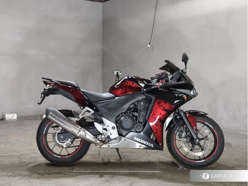 Проданный Honda CBR400R 2014 из Японии