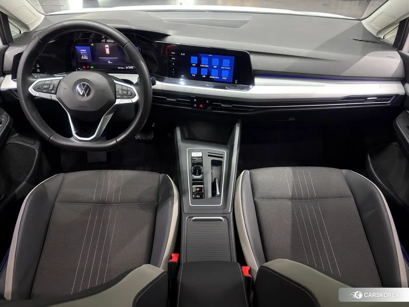 Volkswagen Golf 2022 Белый из Китая