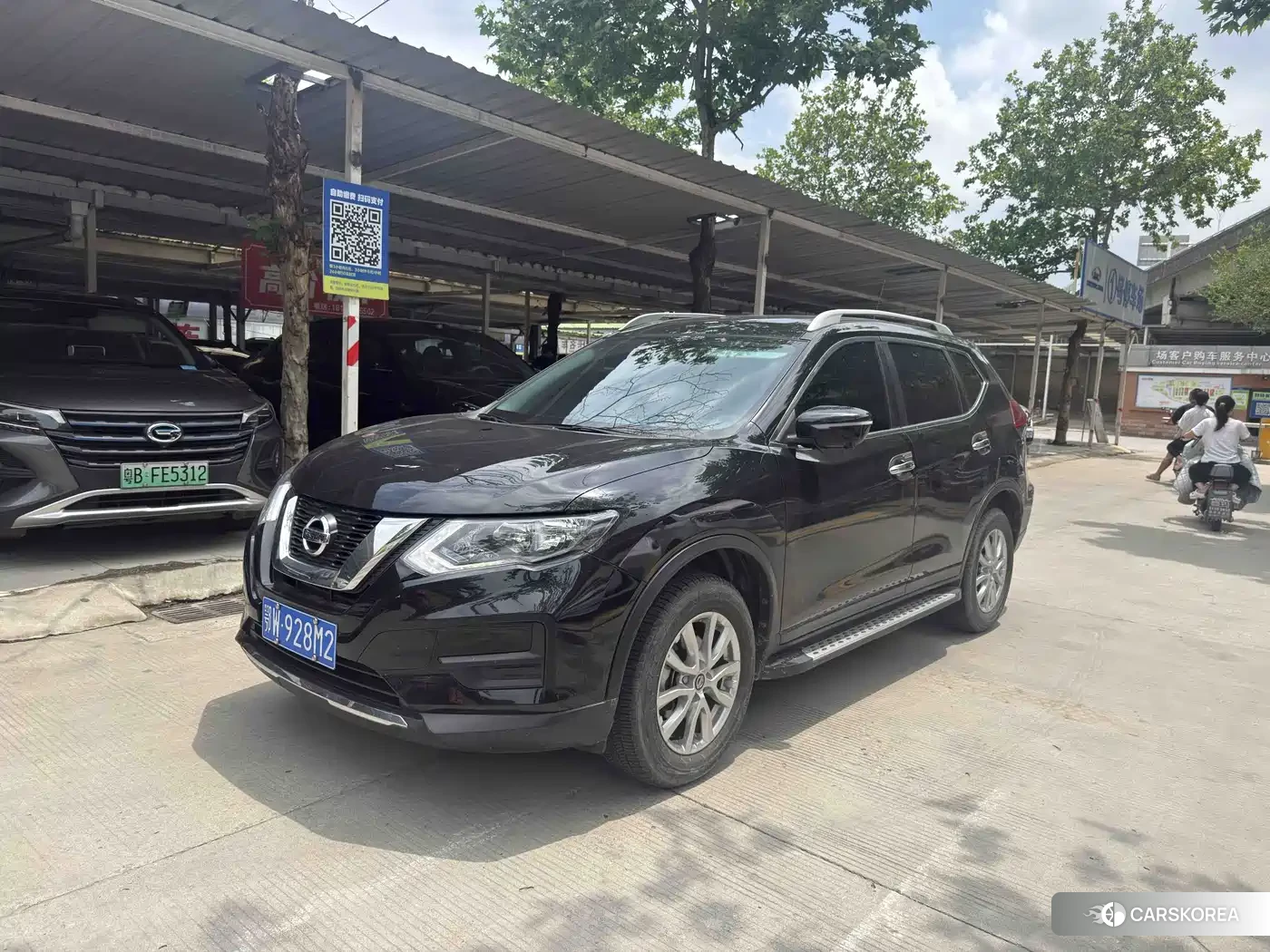 Nissan Qijun 2024 Черный из Китая