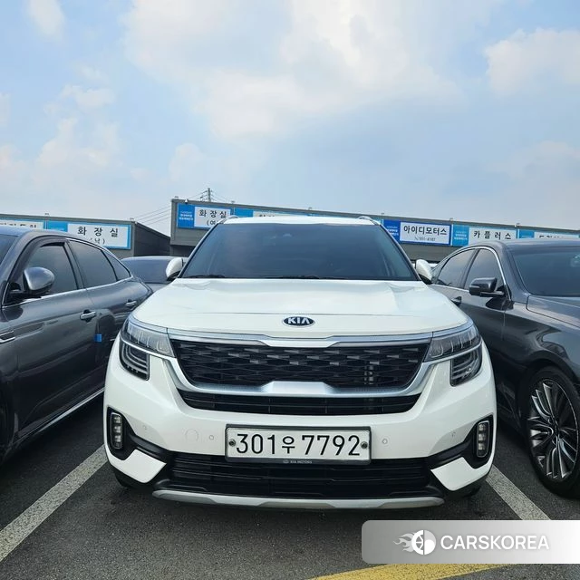 Kia Seltos 2020 Белый из Кореи