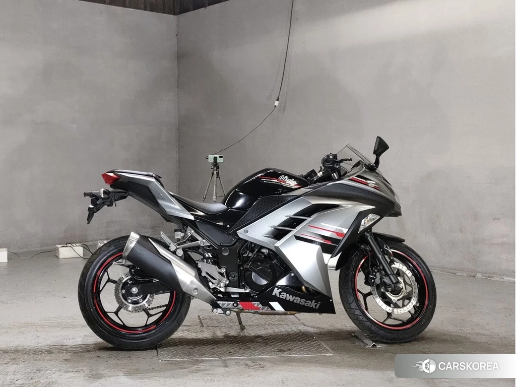 Проданный Kawasaki NINJA 250 2013 из Японии, фото 2