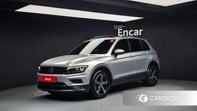 Volkswagen Tiguan second Generation 2020 Серебристо-серый из Кореи