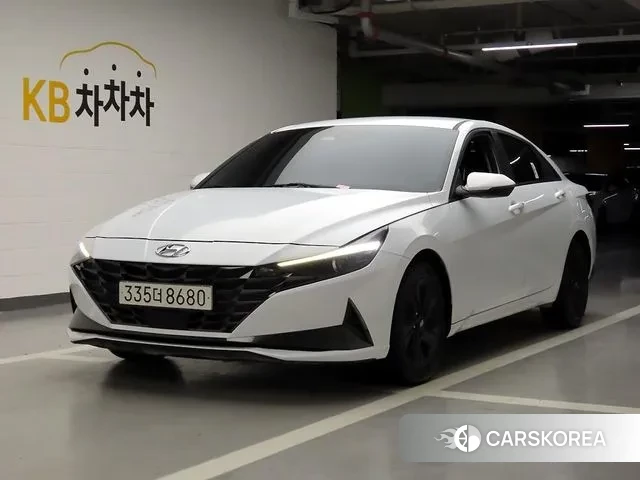 Hyundai Avante Hybrid (CN7) 2022 Белый из Кореи