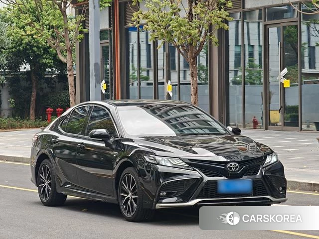 Toyota Camry 2023 Черный из Китая