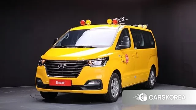 Hyundai The New Grand Starex 2018 Желтый из Кореи