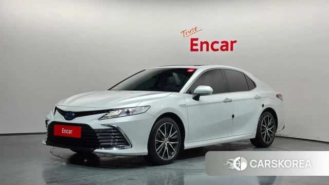 Toyota Camry (XV70) 2024 Белый из Кореи