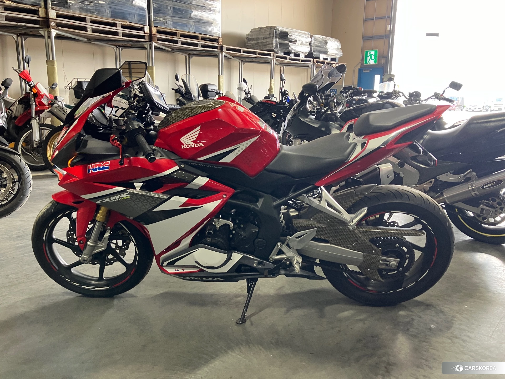 Проданный Honda CBR250RR ABS 2017 из Японии, фото 2