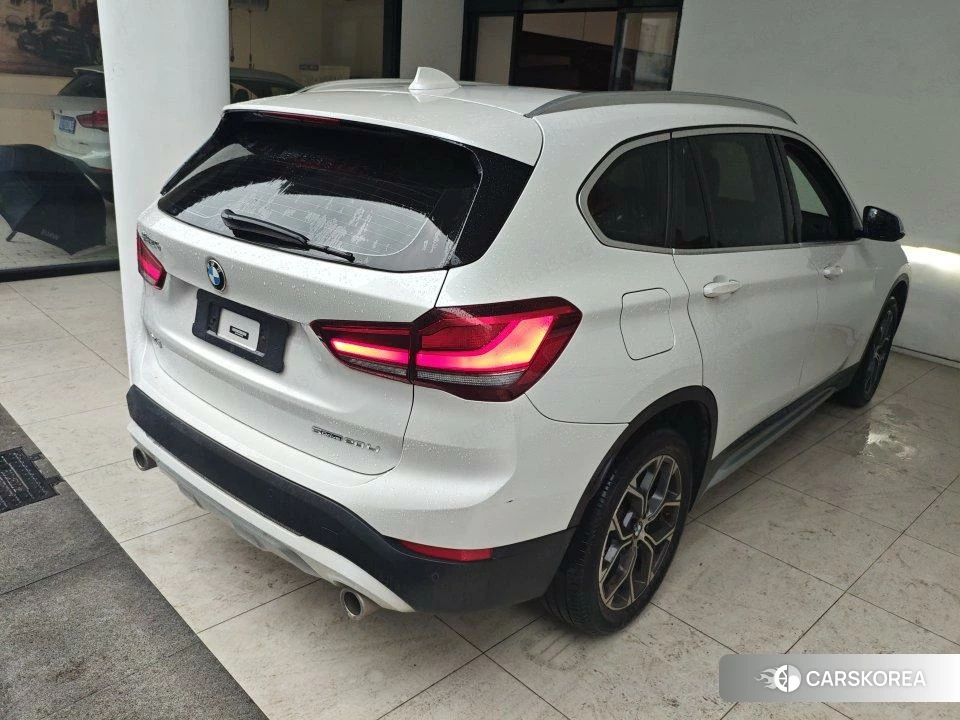 BMW X1 2021 Белый из Китая
