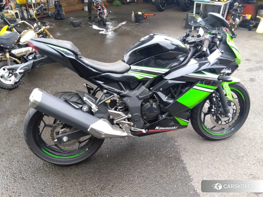 Проданный Kawasaki NINJA 250 2015 из Японии, фото 2