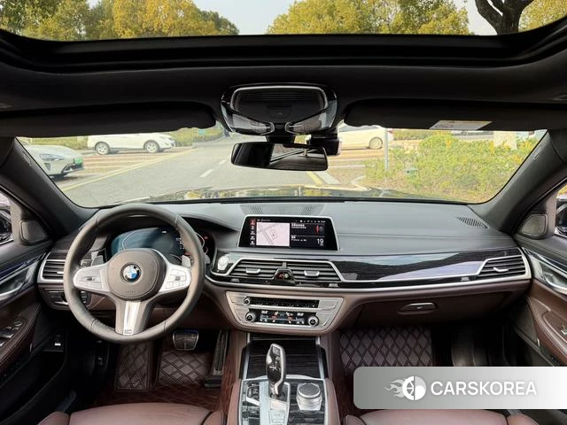 BMW 7 series 2021 Черный из Китая