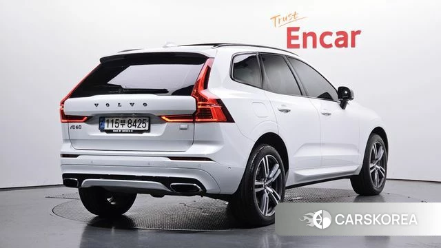 Volvo XC60 second Generation 2021 Белый из Кореи