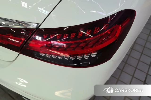 Mercedes-Benz E-class 2021 Белый из Китая