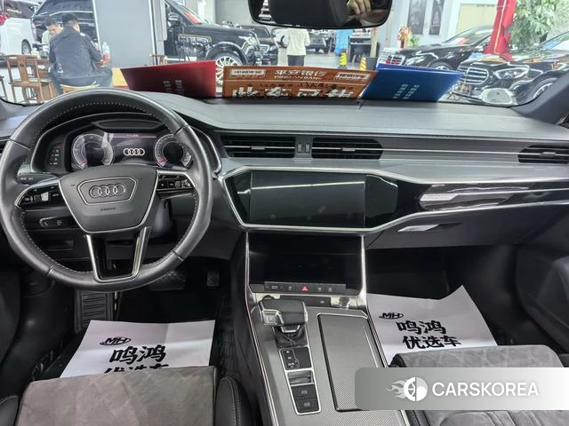 Audi A6L 2021 Черный из Китая