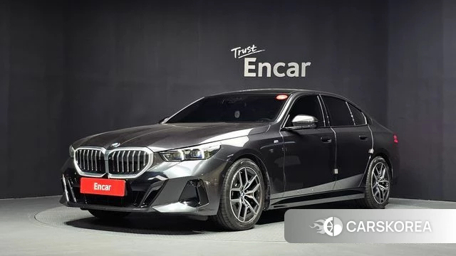 BMW 5 Series (G60) 2025 Серый из Кореи