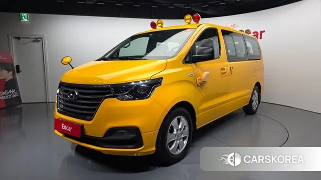 Hyundai The New Grand Starex 2018 Желтый из Кореи