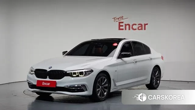 BMW 5 Series (G30) 2018 Белый из Кореи