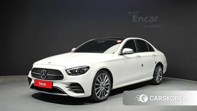 Mercedes-Benz E-Class W213 2021 Белый из Кореи