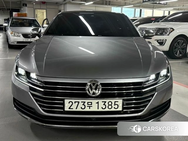 Volkswagen Arteon 2019 Серебристо-серый из Кореи