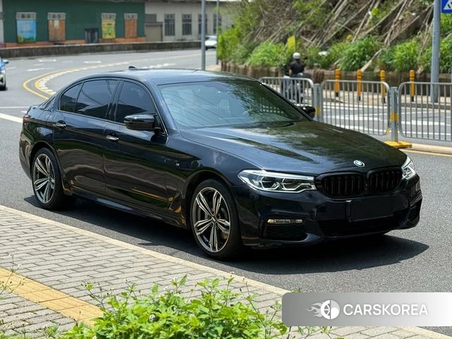 BMW 5 series 2018 Черный из Китая
