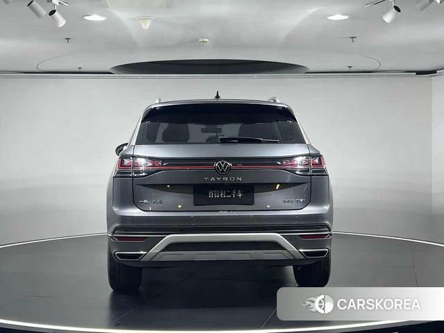 Volkswagen Tanyue 2024 Серебристо-серый из Китая