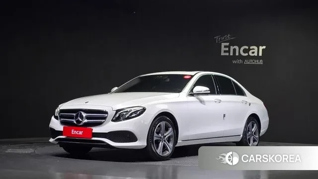 Mercedes-Benz E-Class W213 2019 Белый из Кореи
