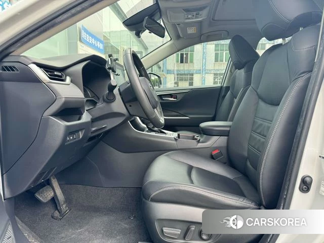 Toyota RAV4 Rongfang 2022 Белый из Китая