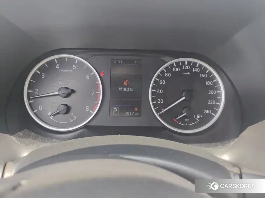 Nissan Sylphy 2025 Silver/gray из Китая