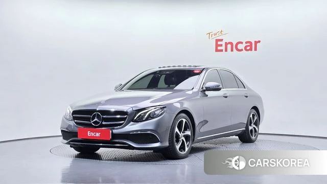 Mercedes-Benz E-Class W213 2020 Серый из Кореи