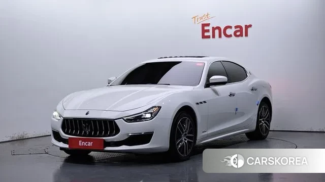 Maserati Ghibli 2018 Белый из Кореи