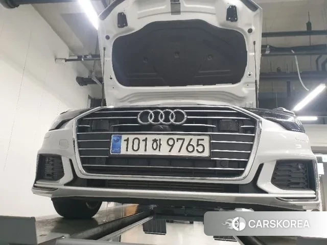 Audi A6 (C8) 2023 Черный из Кореи