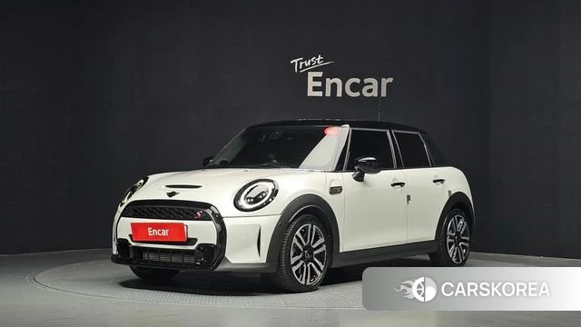 Mini Cooper S 2024 Белый из Кореи