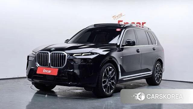 BMW X7 (G07) 2024 Черный из Кореи