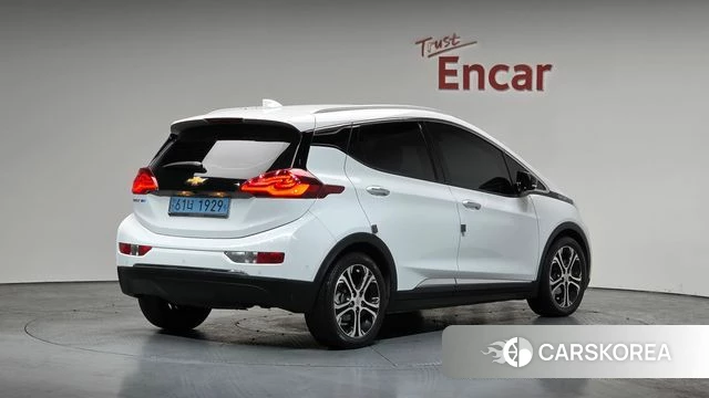 Chevrolet (GM Daewoo) Bolt EV 2018 Белый из Кореи