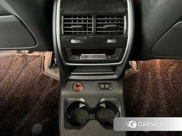 BMW X7 2021 Черный из Китая