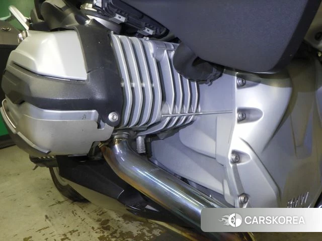 Engine photo