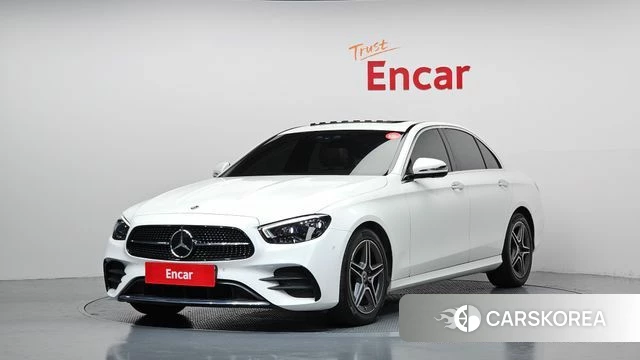 Mercedes-Benz E-Class W213 2023 Белый из Кореи