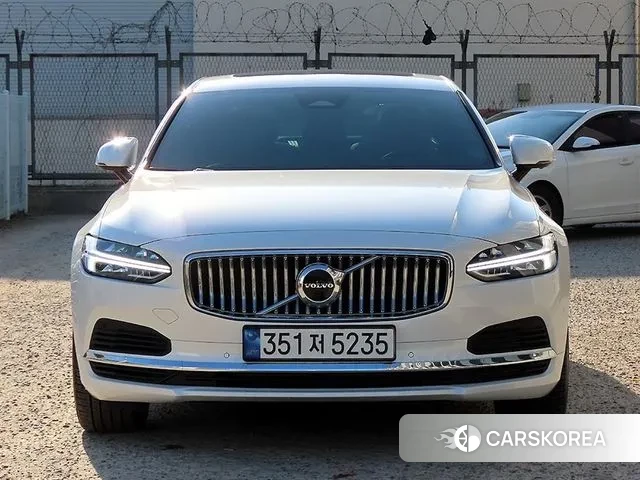 Volvo S90 2022 Белый из Кореи