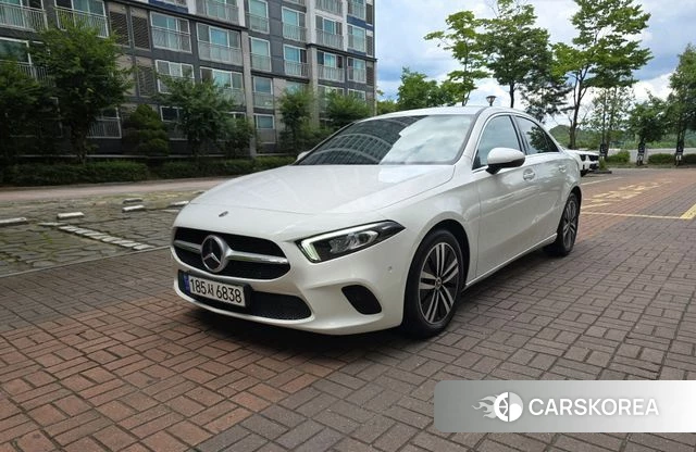 Mercedes-Benz A-Class W177 2021 Белый из Кореи