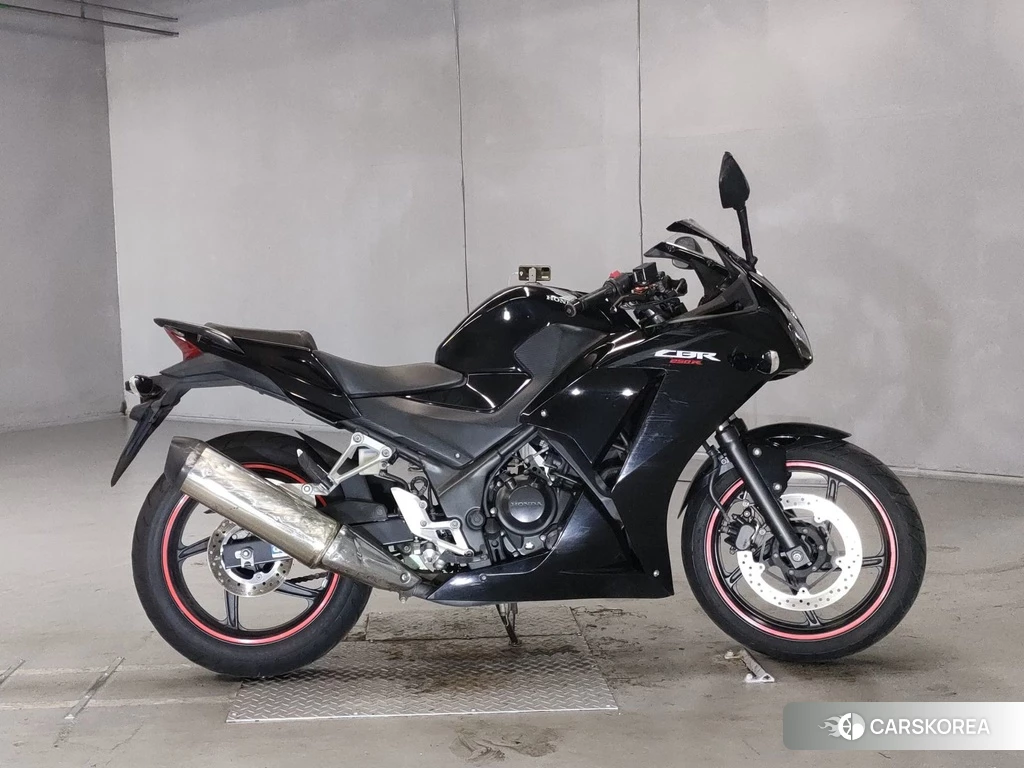 Проданный Honda CBR250R 2015 из Японии, фото 2