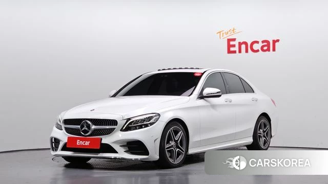 Mercedes-Benz C-Class W205 2018 Белый из Кореи