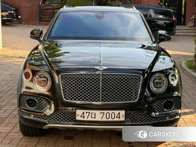 Bentley Bentayga 2018 Черный из Кореи