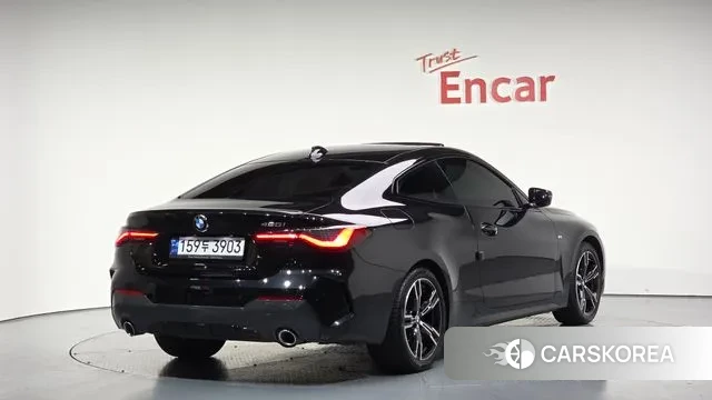 BMW 4 Series (G22) 2023 Черный из Кореи