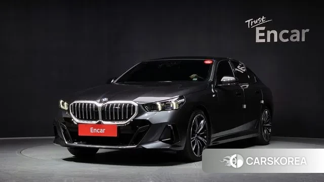 BMW 5 Series (G60) 2024 Серый из Кореи