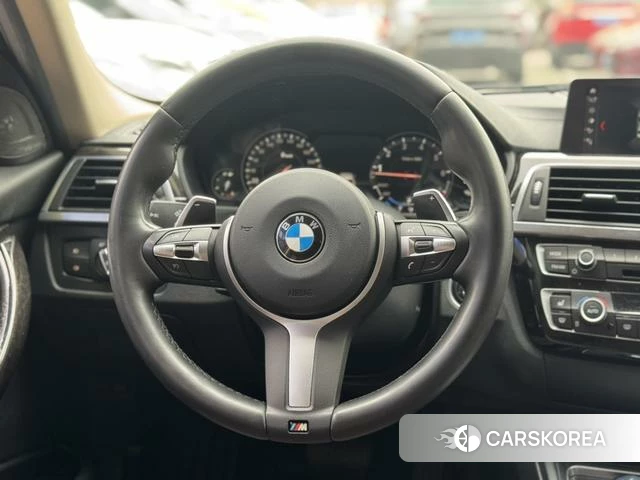 BMW 3 series 2018 Коричневый из Китая