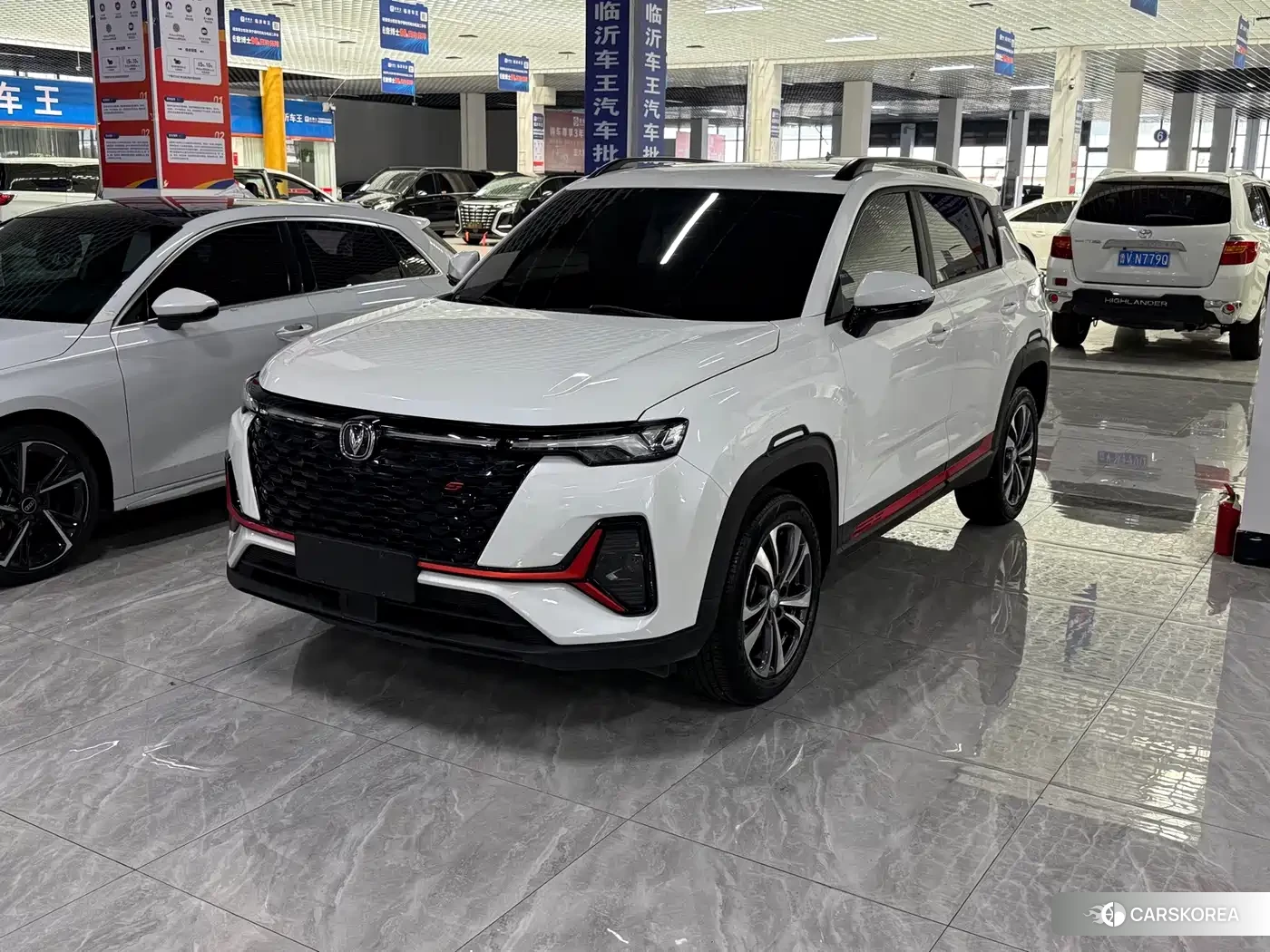 Chang'an CS35PLUS 2022 Белый из Китая