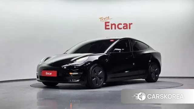 Tesla Model 3 2021 Черный из Кореи