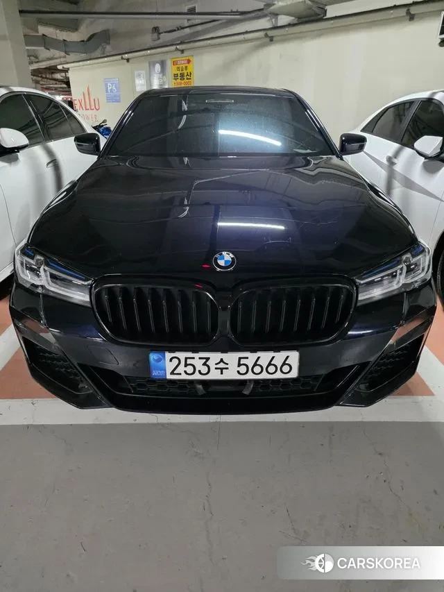 BMW 5 Series (G30) 2023 Черный из Кореи