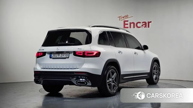 Mercedes-Benz GLB-Class X247 2020 Белый из Кореи